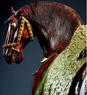 保利香港2026春拍 | 唐三彩马及牵马俑以1080万港元成交