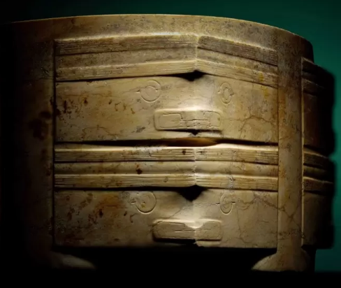 嘉德香港2026春拍 | 沐文堂珍藏玉琮以1594.5万港元成交